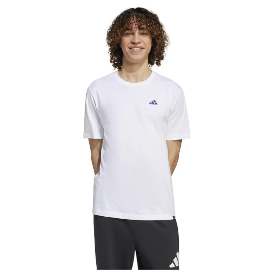 Adidas Ανδρική κοντομάνικη μπλούζα Lounge Mini Embroidery Graphic Tee Adidas Ανδρική κοντομάνικη μπλούζα Lounge Mini Embroidery Graphic Tee